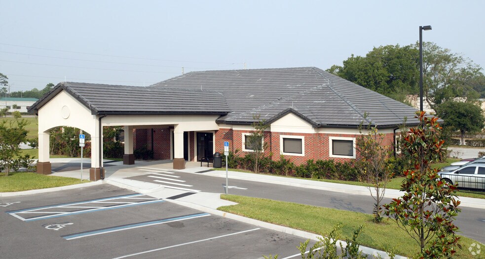 530-534 Ocoee Commerce Pky, Ocoee, FL à vendre - Photo du bâtiment - Image 2 de 5
