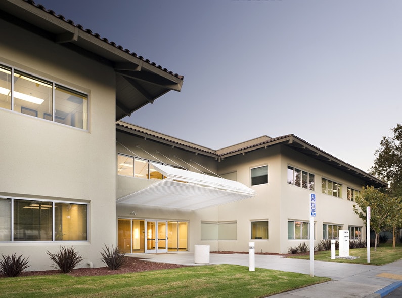 5200 Great America Pky, Santa Clara, CA for lease - Building Photo - Image 2 of 9