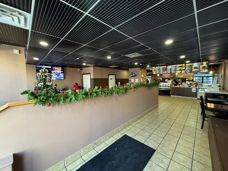 3862-3864 Terrace St, Philadelphia, PA à vendre - Photo du bâtiment - Image 2 de 23