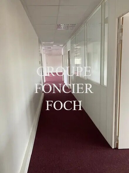 Rue Maryse Bastié, Bron à louer - Photo intérieure - Image 2 de 6