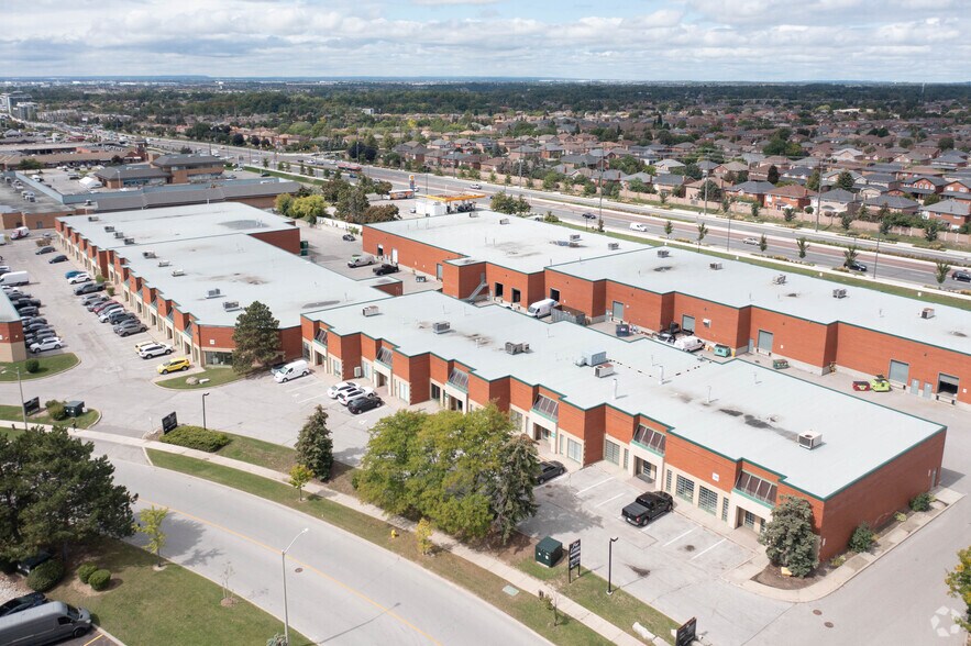 180 Trowers Rd, Vaughan, ON à louer - Aérien - Image 3 de 6