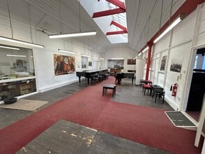 39 Holbeck Ln, Leeds for lease Interior Photo- Image 2 of 6