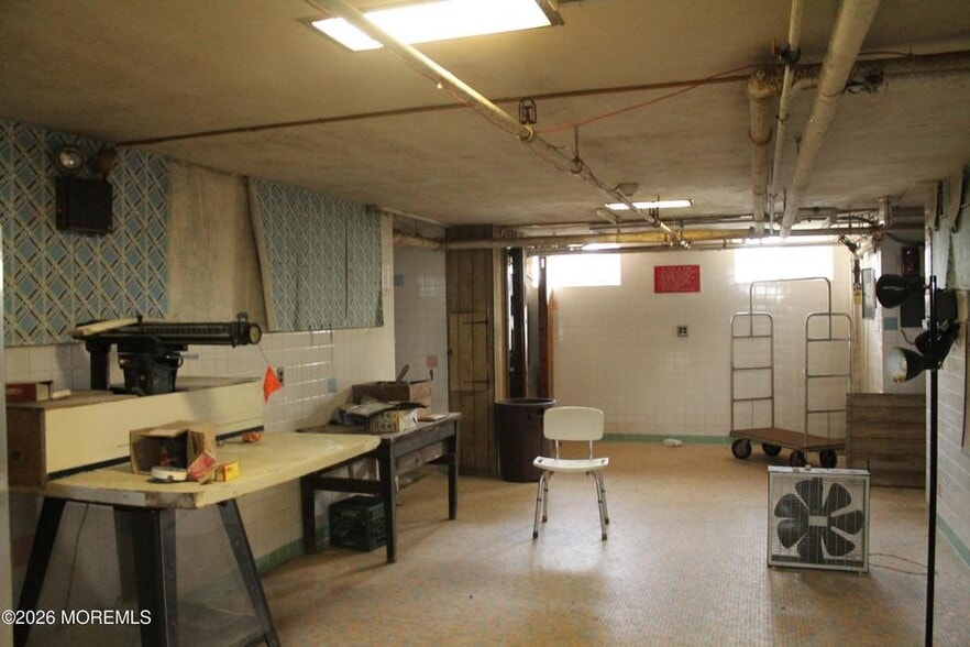 184-186 NJ-34 Hwy, Holmdel, NJ for sale - Building Photo - Image 3 of 14