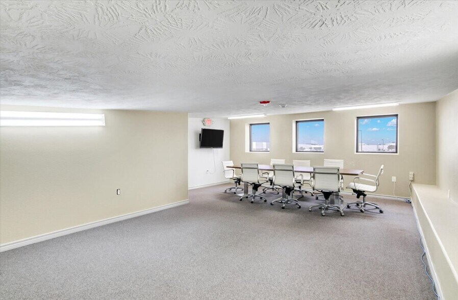 3250 Central Mall Dr, Port Arthur, TX à vendre - Photo intérieure - Image 3 de 21