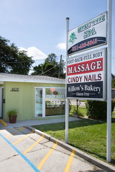 1609 N Wickham Rd, Melbourne, FL for lease - Building Photo - Image 2 of 10