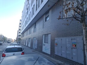 Bureau/Commerce de détail dans Rivas-Vaciamadrid, Madrid à louer Photo intérieure- Image 2 de 22