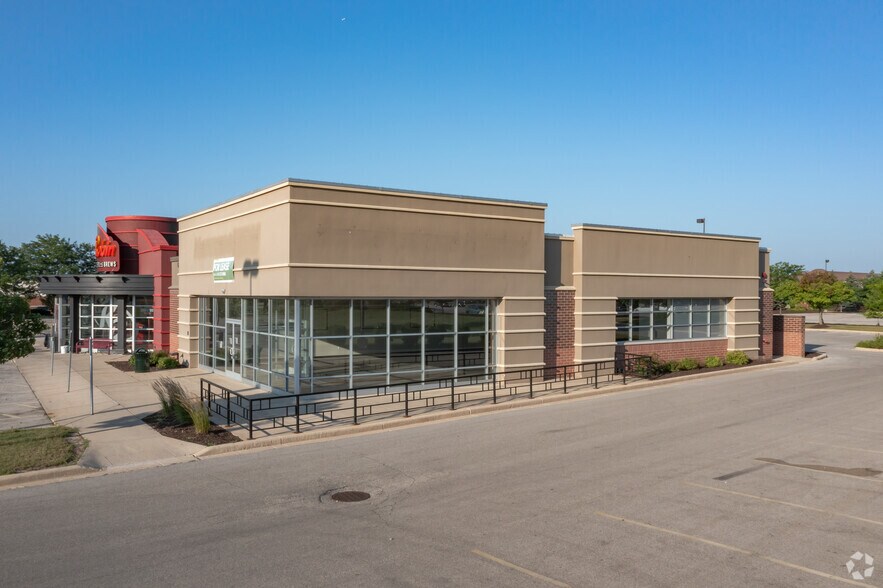 6700 Green Bay Rd, Kenosha, WI à louer - Photo du bâtiment - Image 1 de 16