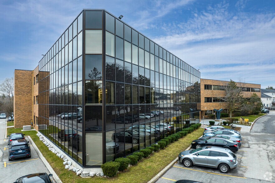 95 Barber Greene Rd, Toronto, ON à vendre - Photo principale - Image 1 de 1