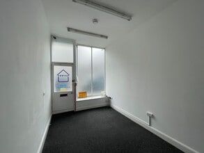 42 King St, Blackburn for lease Interior Photo- Image 1 of 2