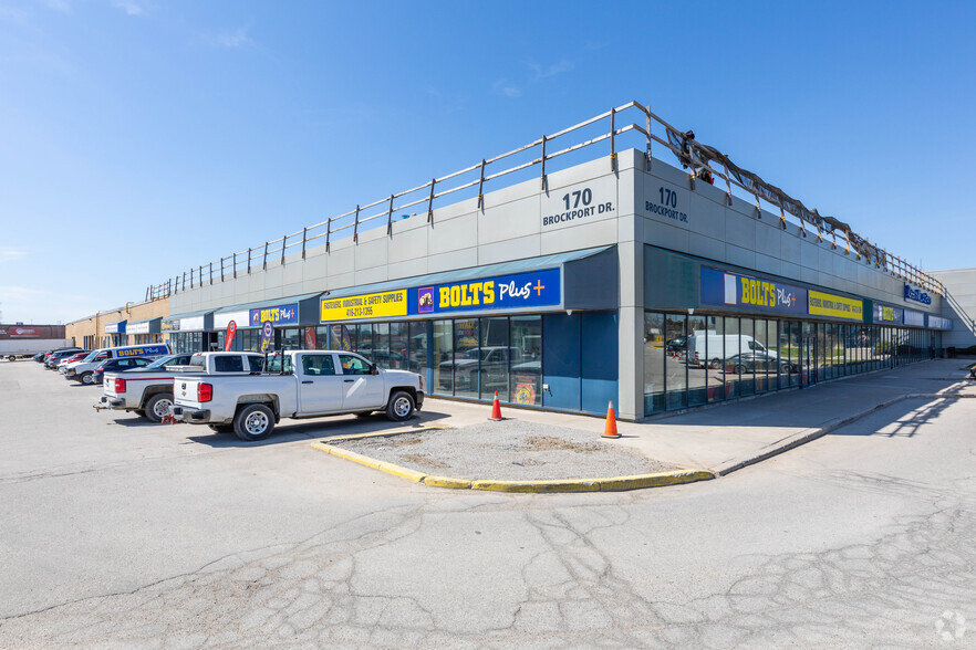 170 Brockport Dr, Toronto, ON for lease - Primary Photo - Image 1 of 6