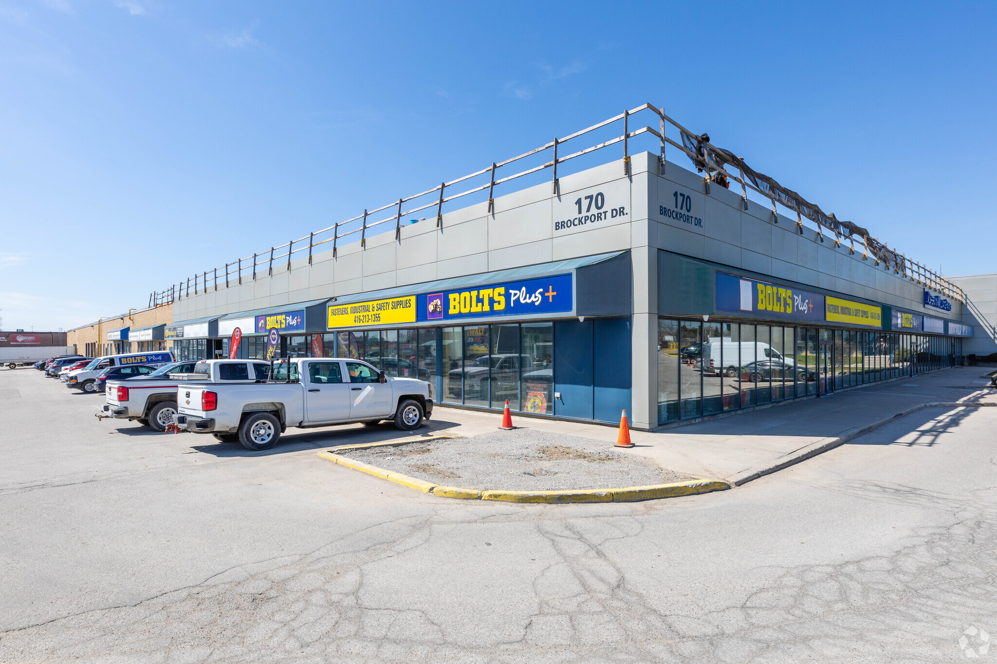 170 Brockport Dr, Toronto, ON for lease Primary Photo- Image 1 of 7