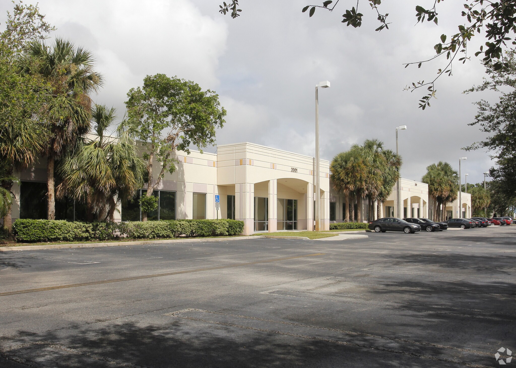 2001 NW 64th St, Fort Lauderdale, FL for lease Primary Photo- Image 1 of 31