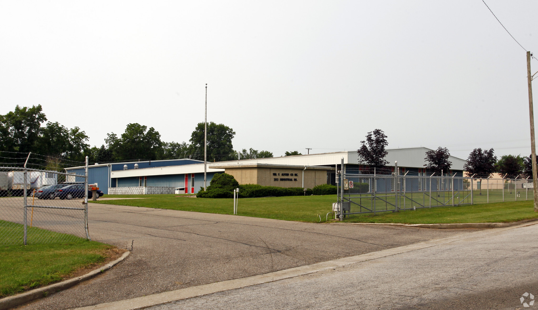 2112 Industrial Dr, Niles, MI for lease Primary Photo- Image 1 of 101