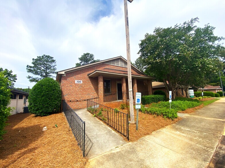 7041 St Andrews Rd, Columbia, SC à louer - Photo du bâtiment - Image 2 de 16