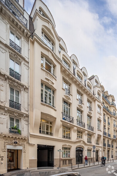 14 Rue Cambacérès, Paris for lease - Building Photo - Image 2 of 16