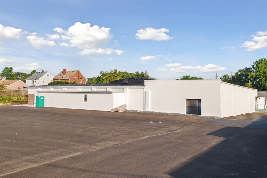 969 Dixie Hwy, Rossford, OH à louer - Photo du bâtiment - Image 2 de 56