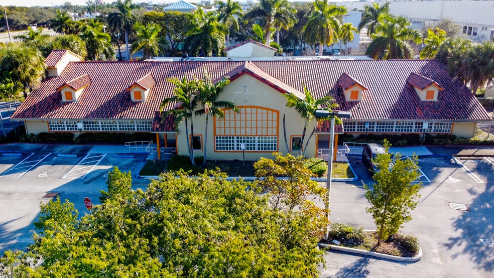 2100 W Atlantic Blvd, Pompano Beach, FL for sale - Building Photo - Image 3 of 8