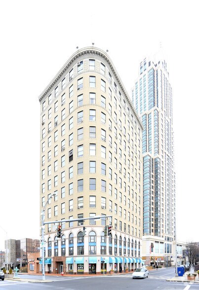 271 North Ave, New Rochelle, NY à louer - Photo du bâtiment - Image 2 de 7