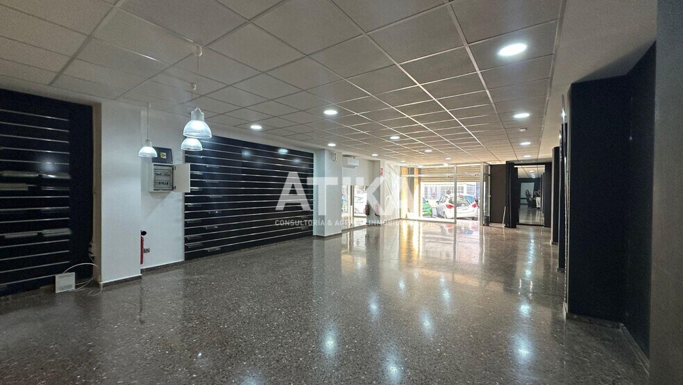 Avinguda de Francisco Cerda, 45, Ontinyent, Valencia à louer - Photo du bâtiment - Image 1 de 9