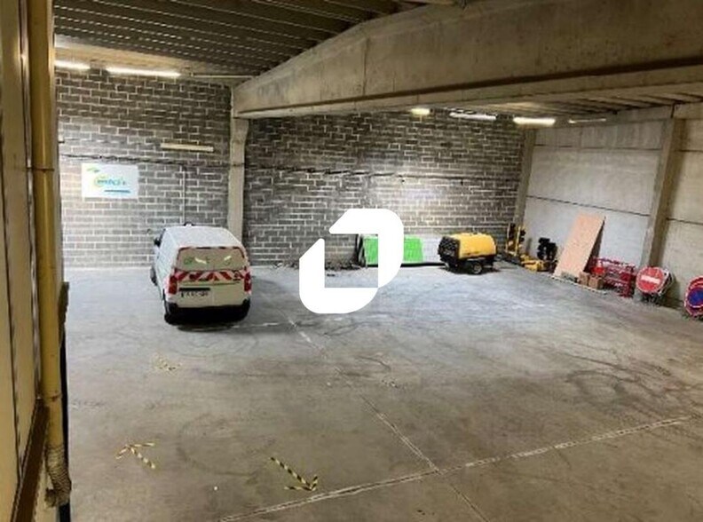 Flex in Fretin for lease - Building Photo - Image 3 of 9