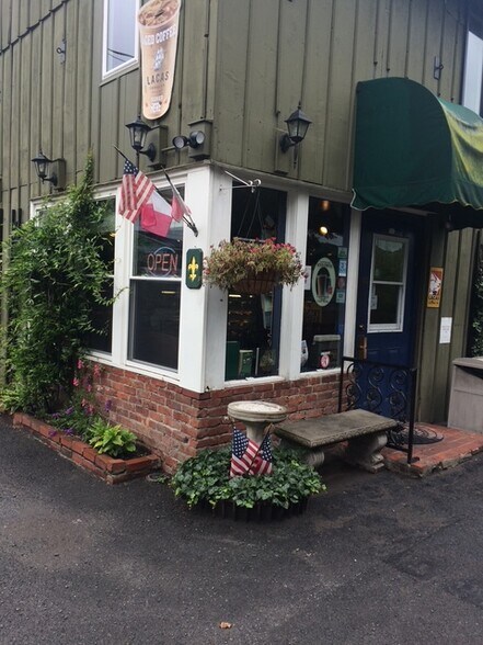 20-1 S Main St, New Hope, PA à louer - Photo du bâtiment - Image 2 de 7