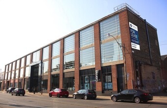 950 Dupont St, Toronto, ON for lease Building Photo- Image 1 of 2