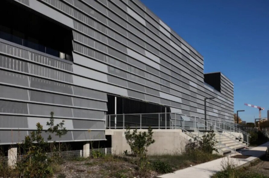 Office in Montpellier for lease - Building Photo - Image 1 of 8