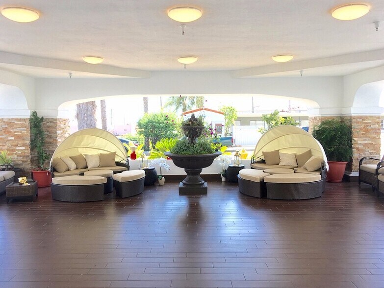 111 Avenida de la Estrella, San Clemente, CA à vendre - Photo du bâtiment - Image 3 de 9