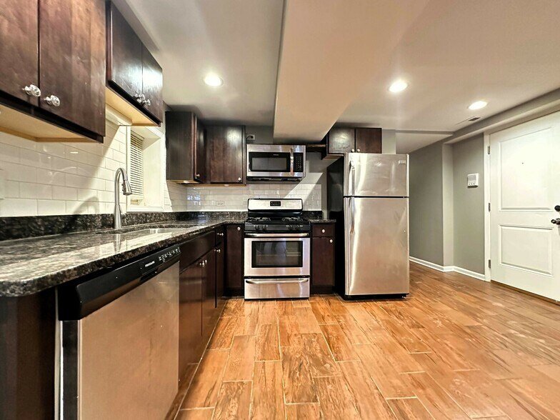 4320 S Michigan Ave, Chicago, IL à vendre - Photo du bâtiment - Image 2 de 5