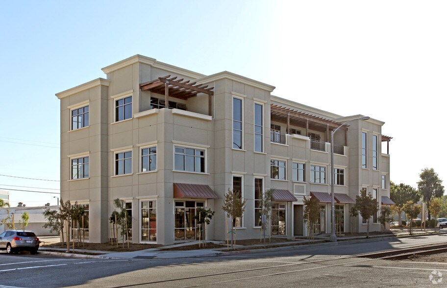 1108 Sartori Ave, Torrance, CA à vendre - Photo du bâtiment - Image 2 de 25