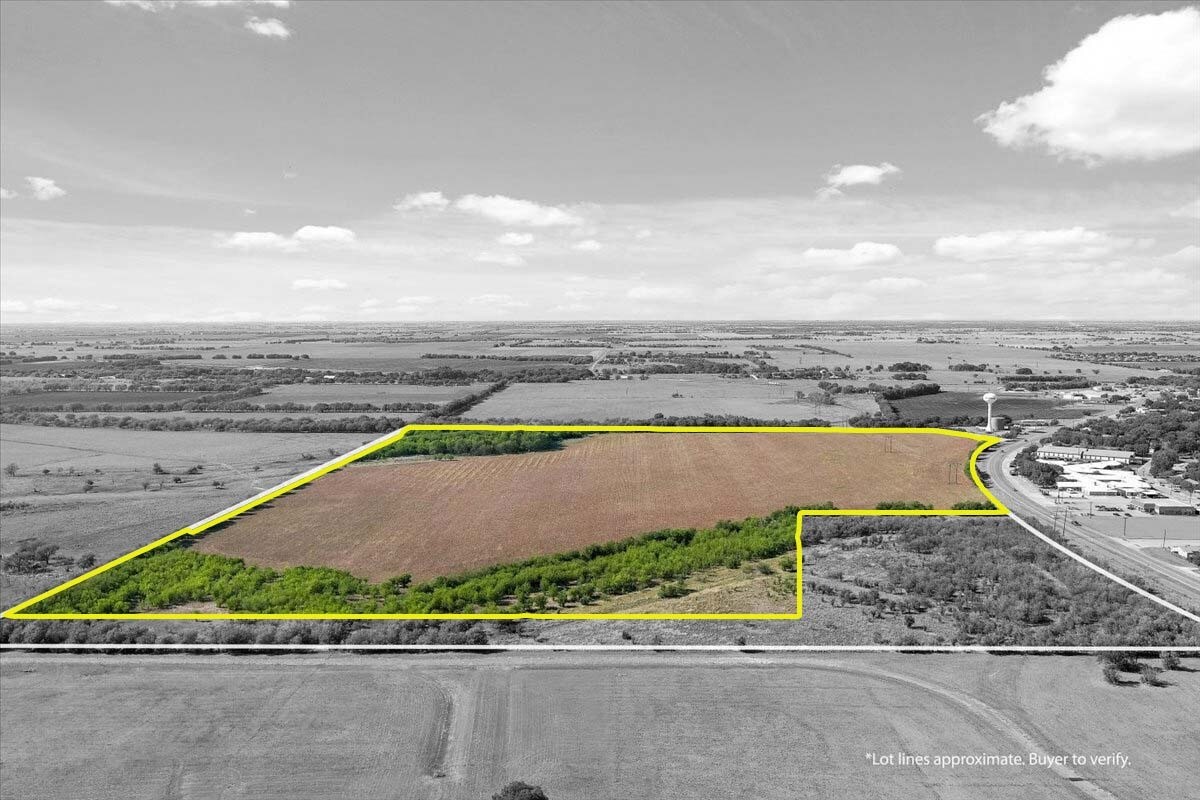 TBD Johnson Dr, Mcgregor, TX for sale Primary Photo- Image 1 of 7