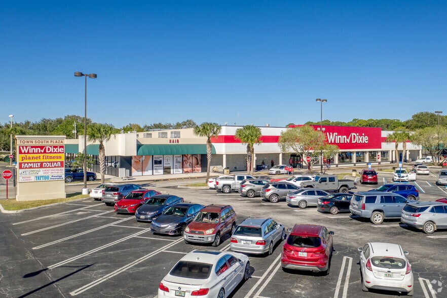 4901-4981 S US Highway 1, Fort Pierce, FL à louer - Photo du bâtiment - Image 3 de 4