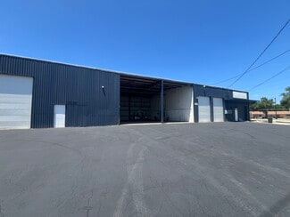 Plus de détails pour 2585 4th St, Fort Myers, FL - Industriel à vendre
