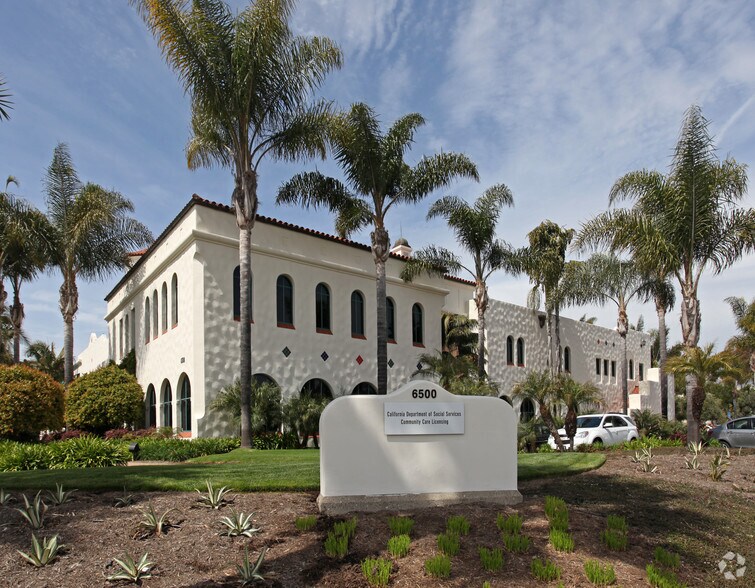 6500 Hollister Ave, Goleta, CA à louer - Photo du bâtiment - Image 3 de 41