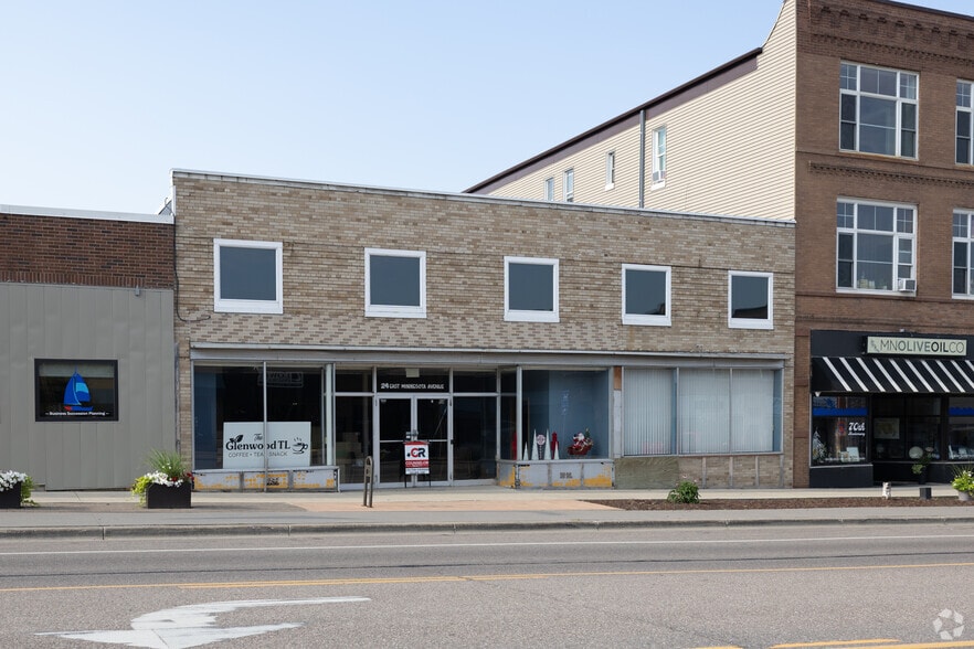 24 E Minnesota Ave, Glenwood, MN for sale - Primary Photo - Image 1 of 2