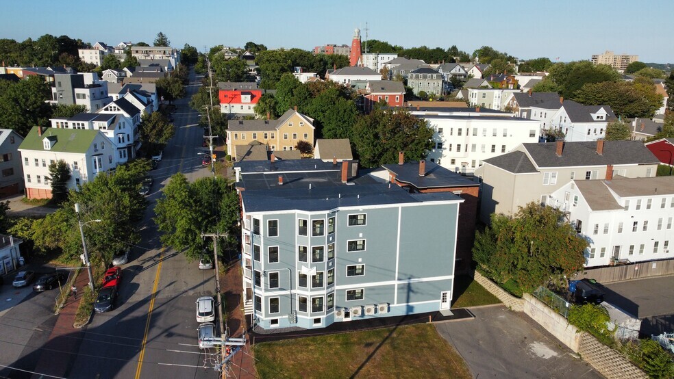 106-108 Cumberland Ave portfolio of 2 properties for sale on LoopNet.ca - Aerial - Image 3 of 12