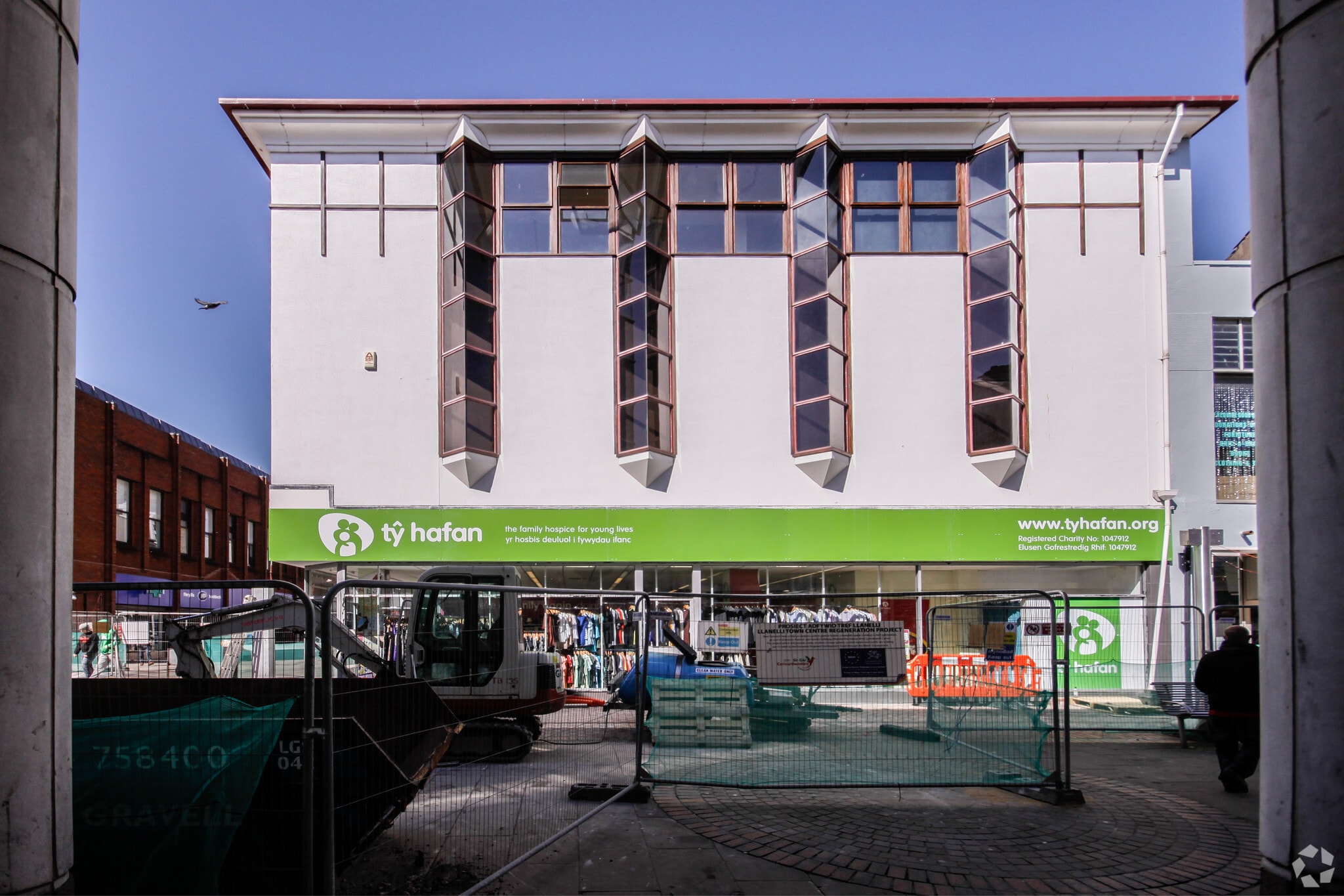 24-26 Stepney St, Llanelli for sale Primary Photo- Image 1 of 7