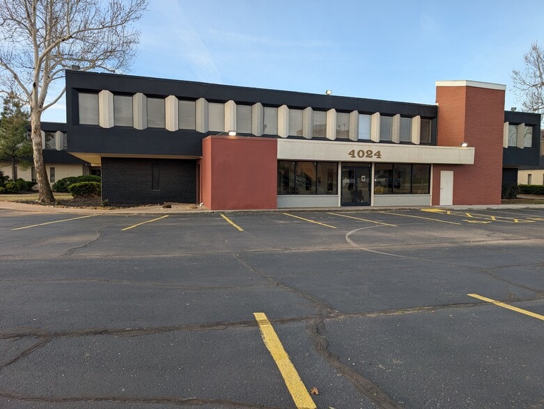 4024 N Lincoln Blvd, Oklahoma City, OK for lease - Building Photo - Image 3 of 13