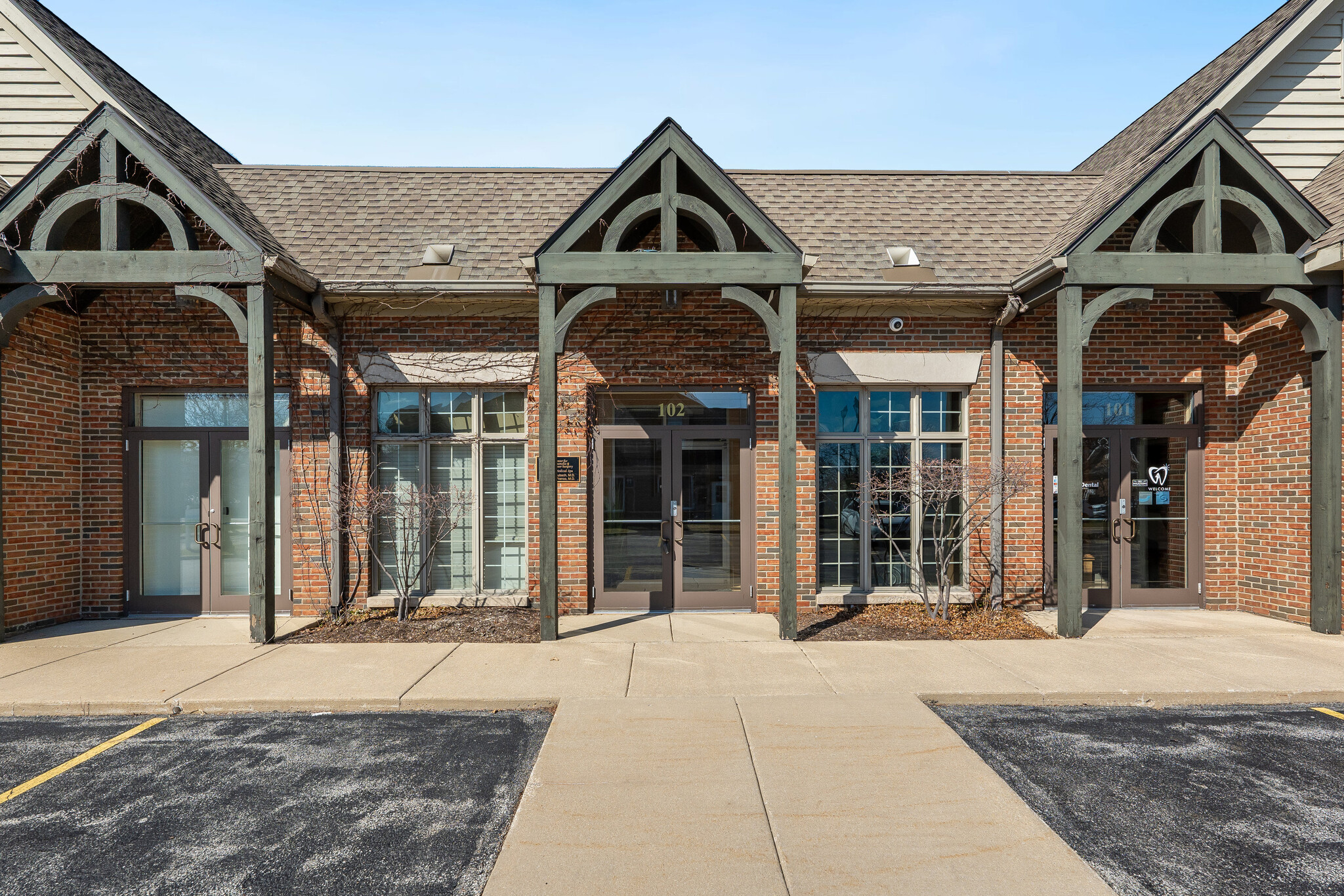 4425 Montgomery Rd, Naperville, IL for lease Building Photo- Image 1 of 14