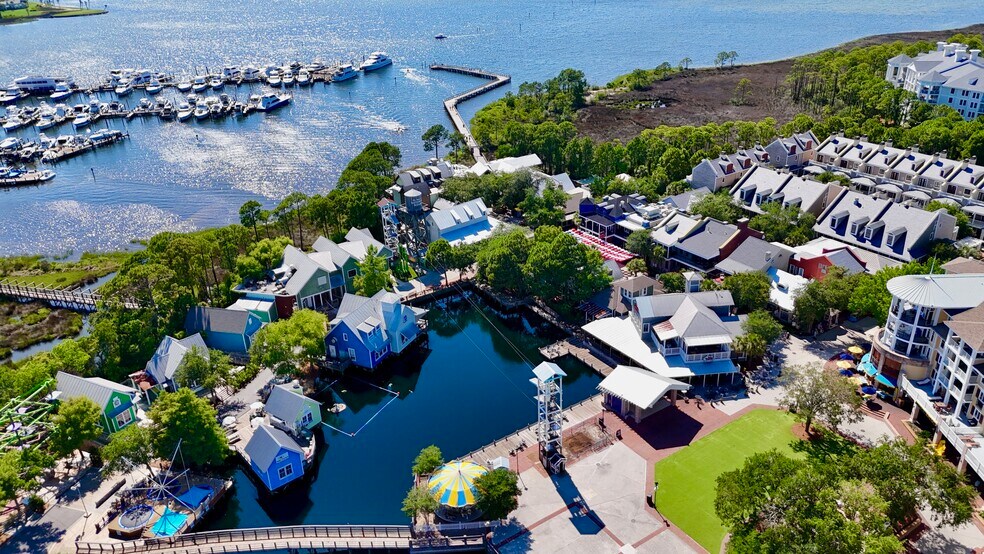 9800 US Highway 98 W, Sandestin, FL à louer - Photo du bâtiment - Image 2 de 11