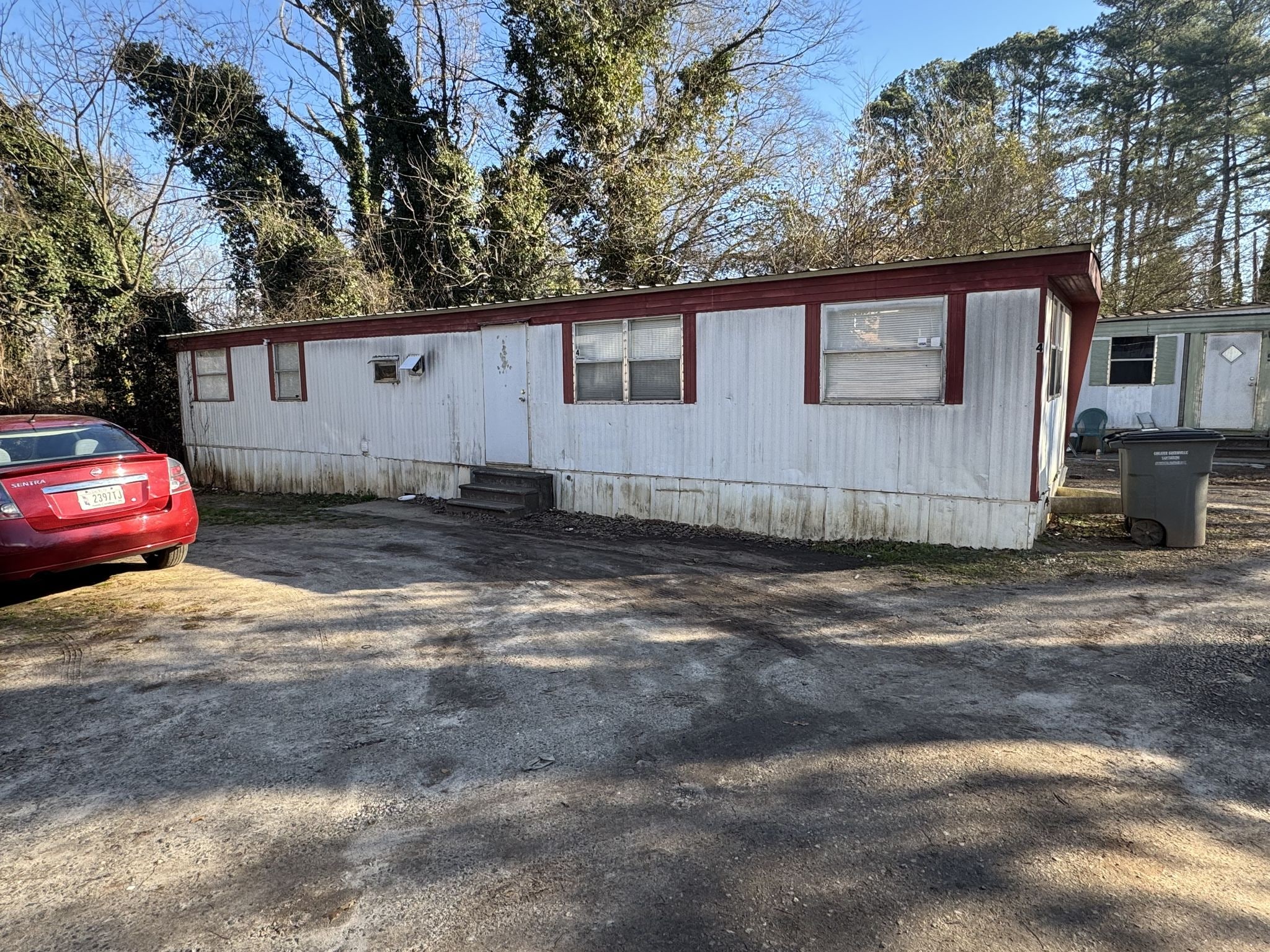 Greenville County Manufactured Home portfolio of 5 properties for sale on LoopNet.ca Primary Photo- Image 1 of 28