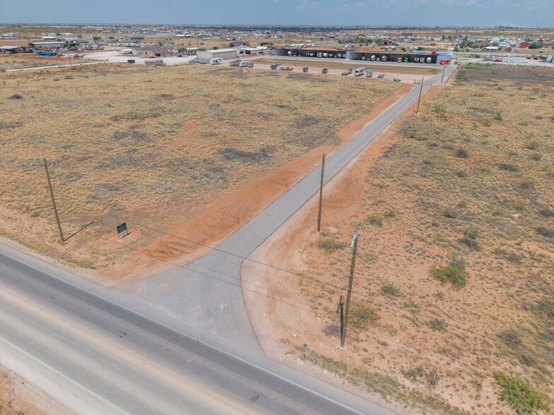 6708 N County Road 1150, Midland, TX à vendre - Photo du bâtiment - Image 3 de 17