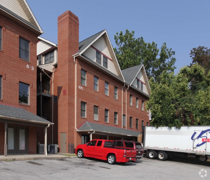 637 Main St, Laurel, MD à vendre - Photo du bâtiment - Image 3 de 11