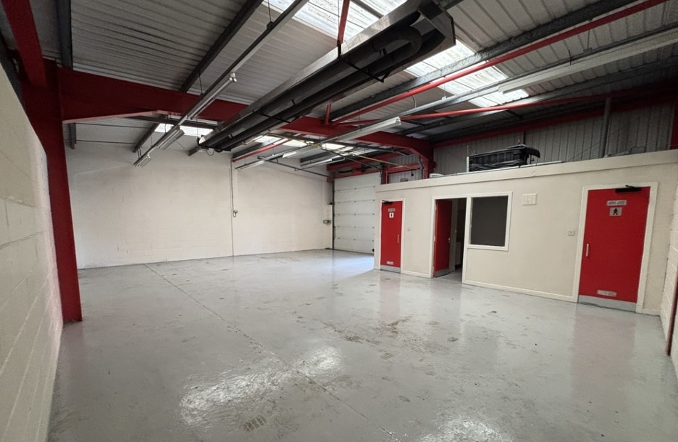 Bridgend Ln, Dalry for lease Interior Photo- Image 1 of 1