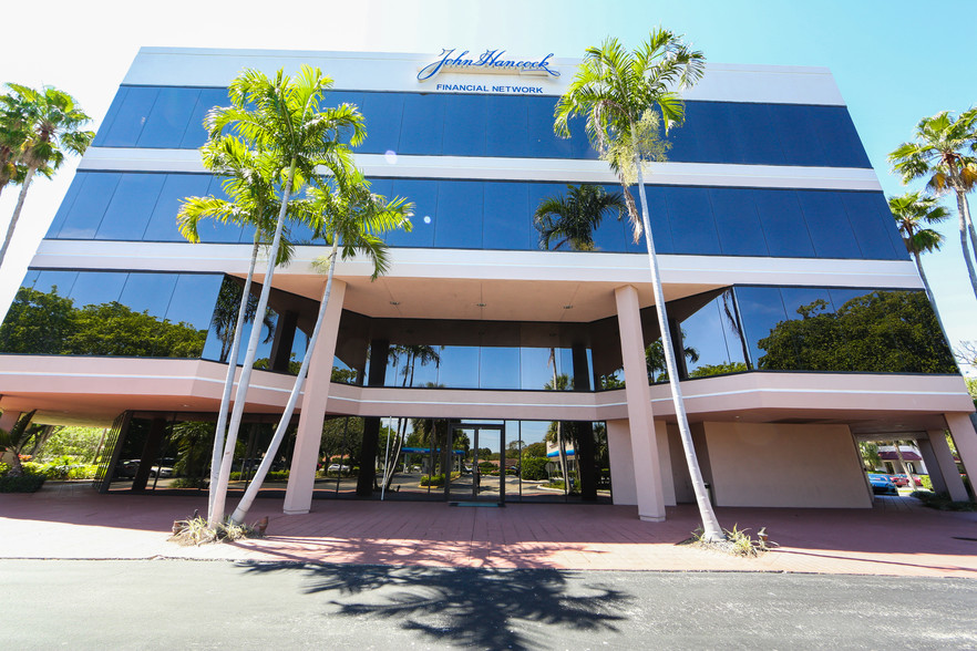 7100 W Camino Real, Boca Raton, FL for lease - Building Photo - Image 1 of 33