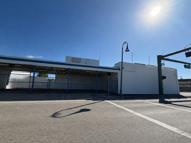 1002 N Dixie Hwy, Lake Worth, FL for sale - Building Photo - Image 2 of 4