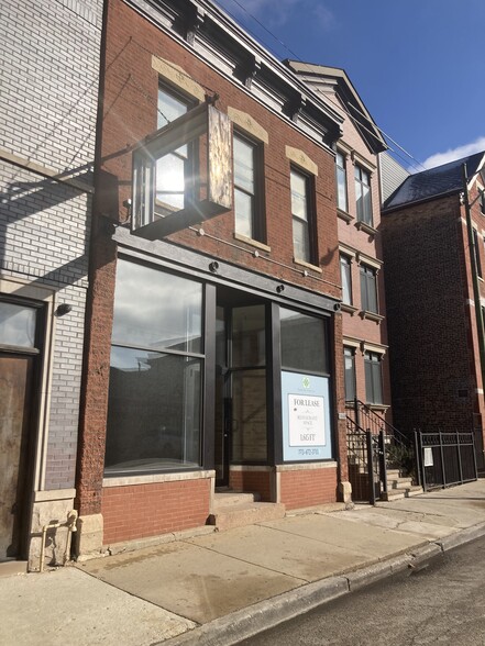 2239 N Clybourn Ave, Chicago, IL for lease - Building Photo - Image 2 of 3