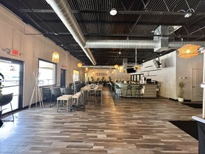 3420-3440 N St Marys St, San Antonio, TX for lease Interior Photo- Image 1 of 4