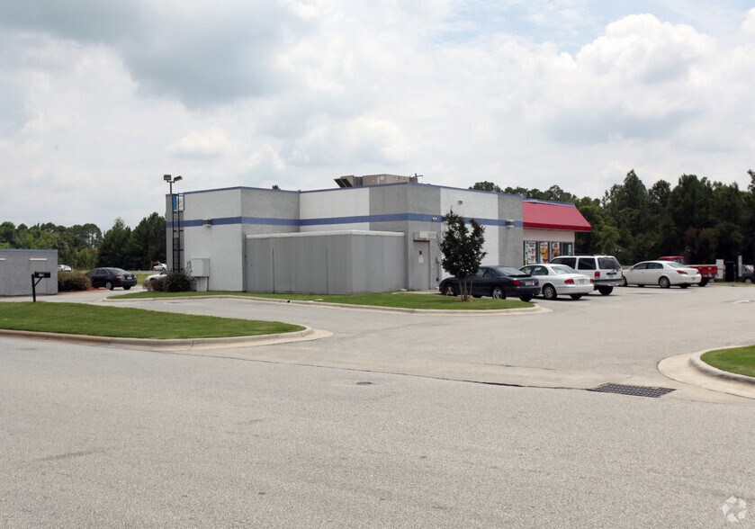 5179 Clinton Rd, Stedman, NC à louer - Photo du bâtiment - Image 2 de 5