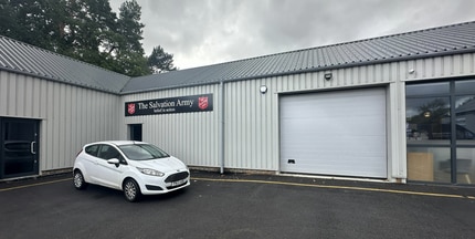 School Ln, Normandy for lease Building Photo- Image 1 of 3